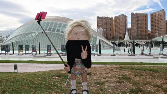 AnaHell, Secret Friends